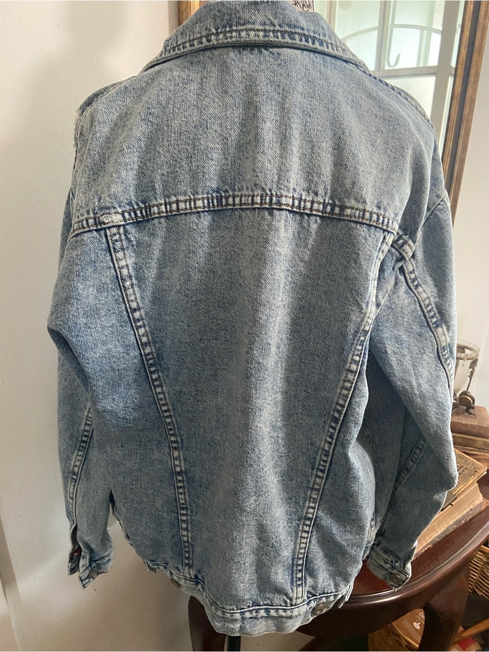 We The Free Light Blue Distressed Denim Jacket - Picture 5 of 5